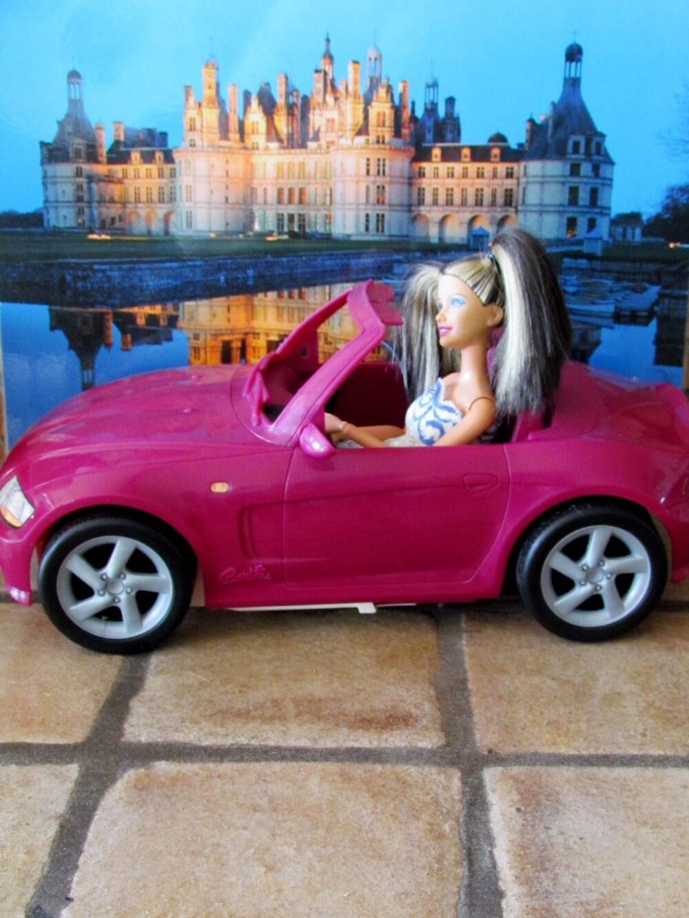 BARBIE CAR, CONVERTIBLE 2-SEATER, BUCKET SEATS, SEAT BELTS, PURPLE SPORTY & CUTE